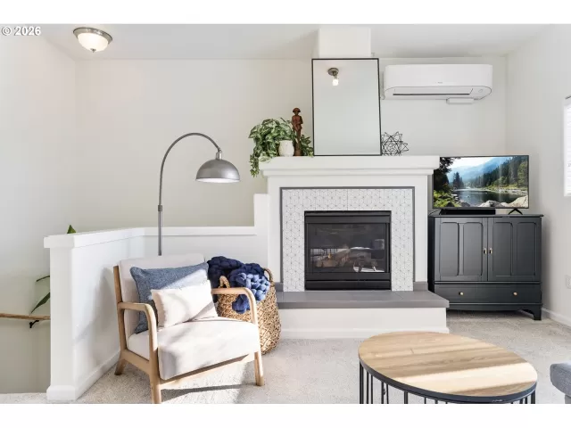 MLS: 598669006 Condo For Sale