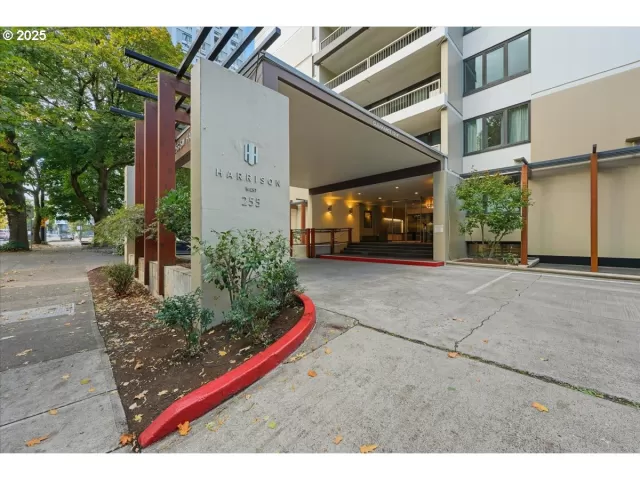 MLS: 598890673 Condo For Sale