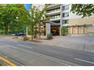 Photo #1: 598890673 Listing 