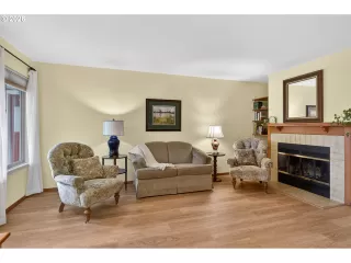 Photo #1: 599126533 Listing 