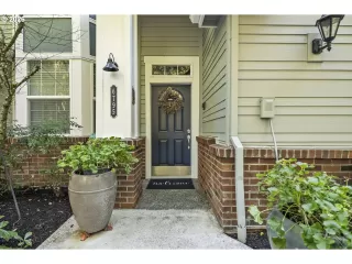 Photo #6: 599881845 Listing