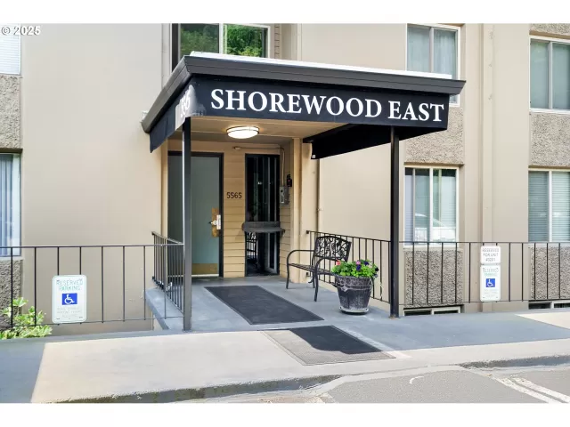 MLS: 600100604 Condo For Sale