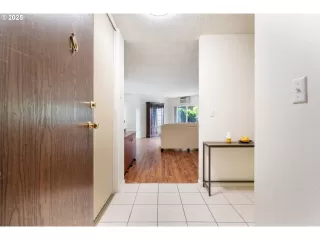 Photo #1: 600100604 Listing 