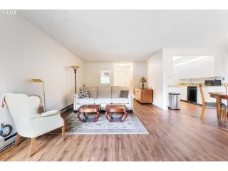 Photo #6: 600100604 Listing 