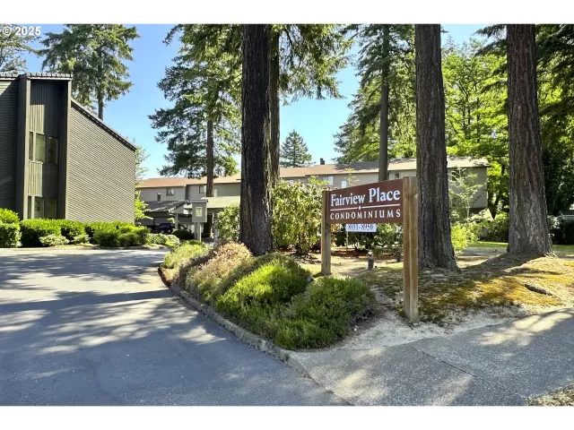 MLS: 600664776 Condo For Sale