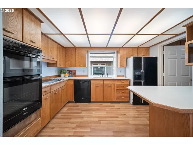 MLS: 601050982 Condo For Sale