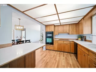 Photo #2: 601050982 Listing