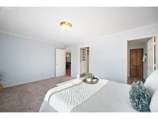 Photo #5: 601050982 Listing