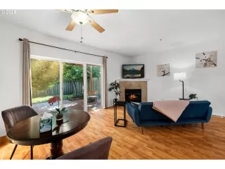 Photo #4: 601185818 Listing 
