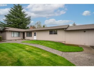 Photo #2: 601381577 Listing