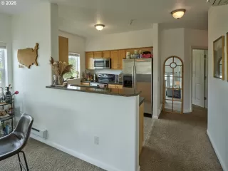 Photo #5: 601554889 Listing 