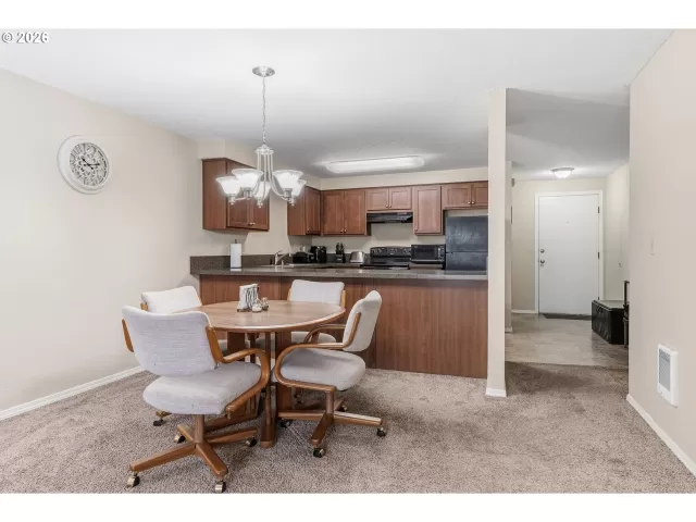 MLS: 601662221 Condo For Sale