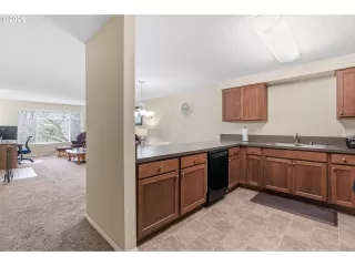 Photo #1: 601662221 Listing