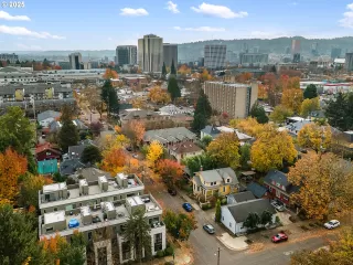 Photo #4: 601720756 Listing