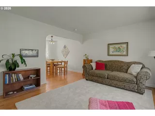 Photo #3: 601997701 Listing 