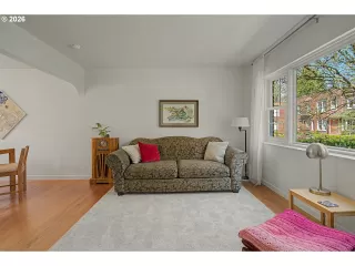 Photo #4: 601997701 Listing 