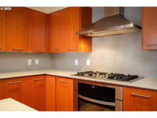 Photo #2: 602394176 Listing 