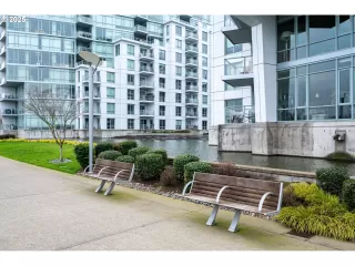 Photo #6: 602394176 Listing 