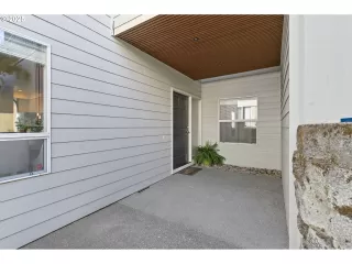 Photo #5: 602559125 Listing