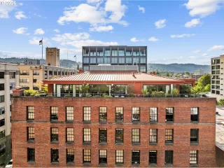Photo #2: 602844077 Listing