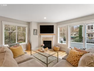 Photo #3: 603009284 Listing 