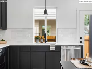 Photo #5: 603101528 Listing