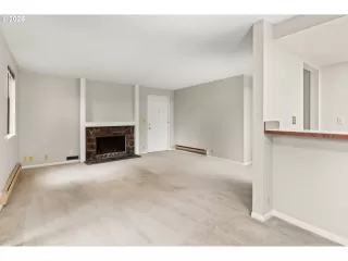 Photo #3: 604237696 Listing