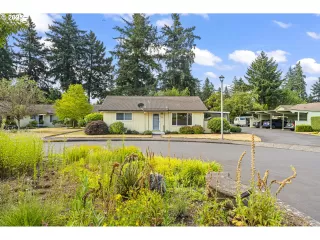 Photo #3: 604281435 Listing