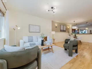 Photo #1: 604661191 Listing