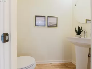 Photo #6: 604661191 Listing