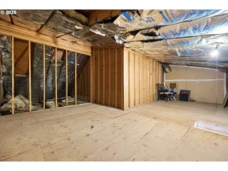 Photo #5: 605091961 Listing