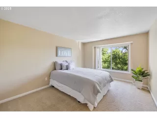 Photo #6: 605091961 Listing
