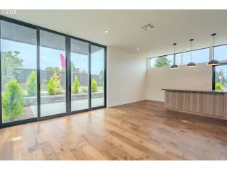 Photo #4: 605141147 Listing 