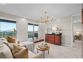 Photo #2: 605273172 Listing 