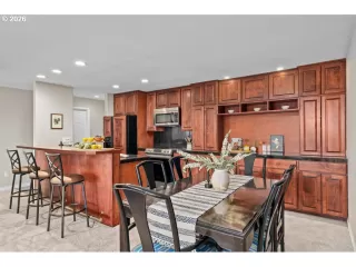 Photo #5: 605273172 Listing 