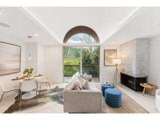 Photo #1: 605395621 Listing 