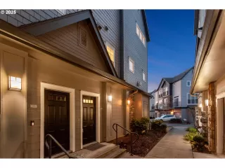 Photo #2: 605621181 Listing 