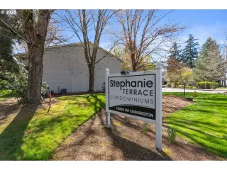 Photo #1: 606533100 Listing 