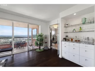 Photo #6: 606952925 Listing 