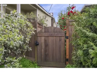 Photo #4: 606987287 Listing 