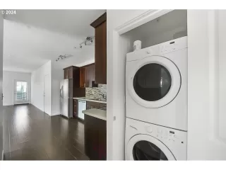 Photo #6: 608044683 Listing 