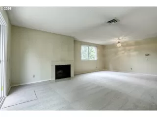 Photo #6: 608207593 Listing 