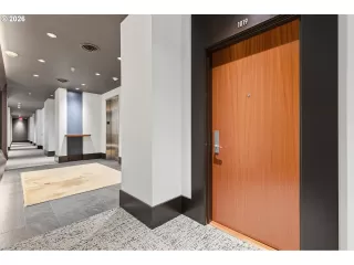 Photo #4: 608419189 Listing 