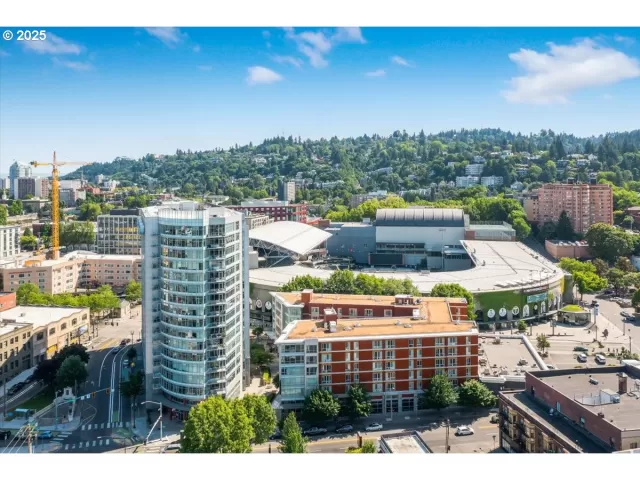 MLS: 608489284 Condo For Sale