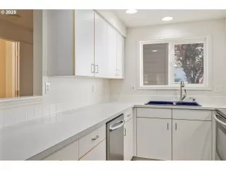 Photo #1: 609179133 Listing 