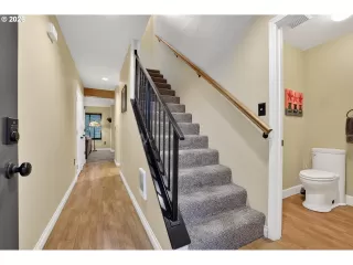 Photo #3: 610115008 Listing 