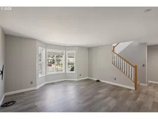 Photo #4: 610150252 Listing