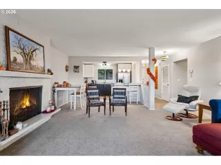 Photo #4: 610385602 Listing 