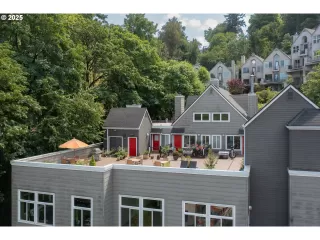 Photo #1: 610392956 Listing