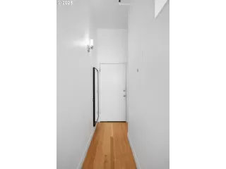 Photo #6: 610392956 Listing